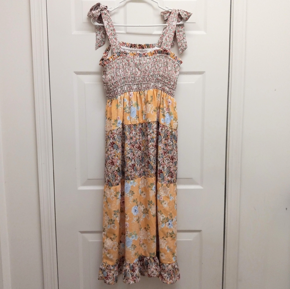 ​Adelyn Rae Patchwork Midi Dress Tiered Cottagecore Floral Smocked Boho Small - Picture 2 of 15